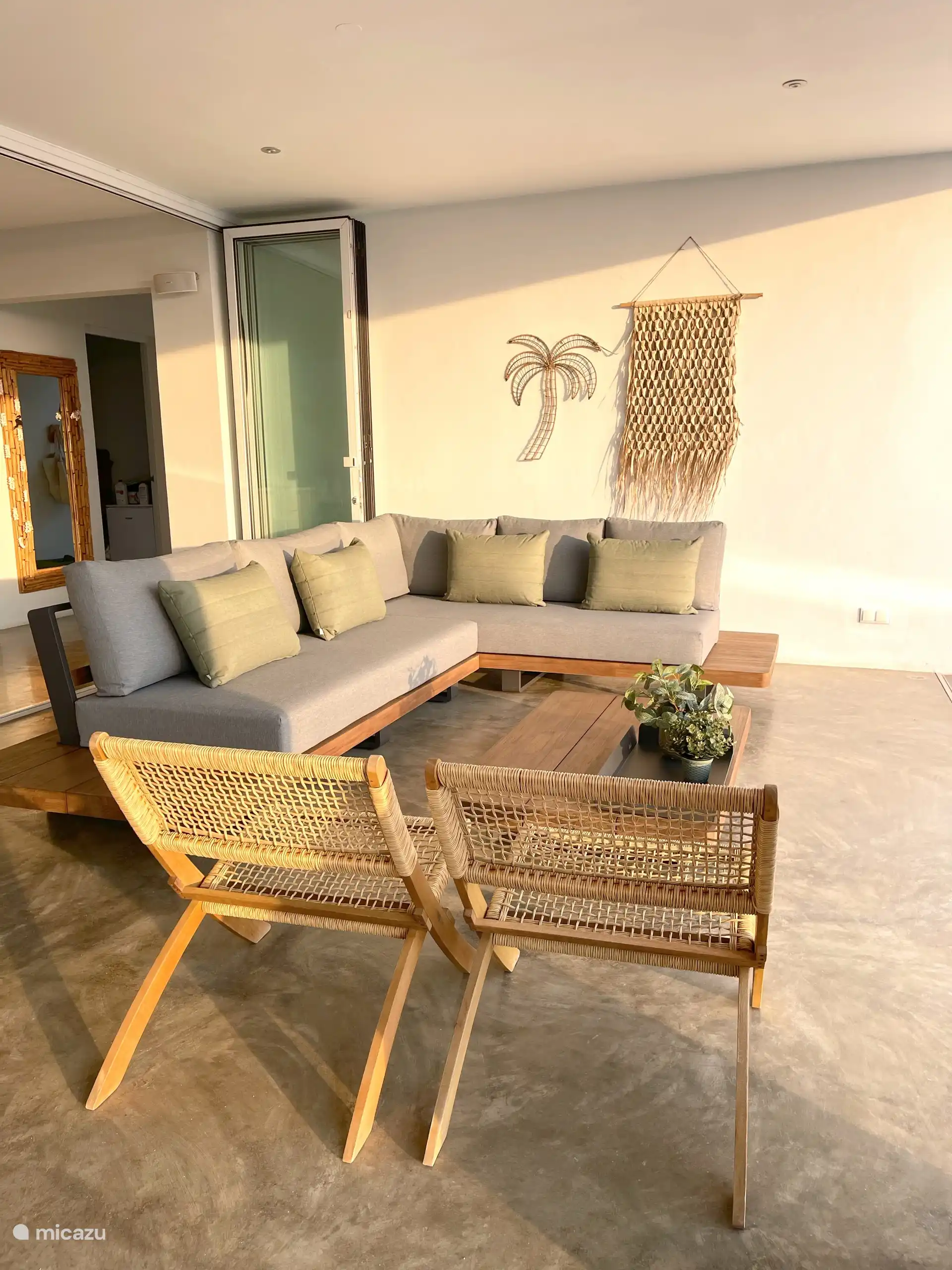 Lounge-Set auf der Terrasse