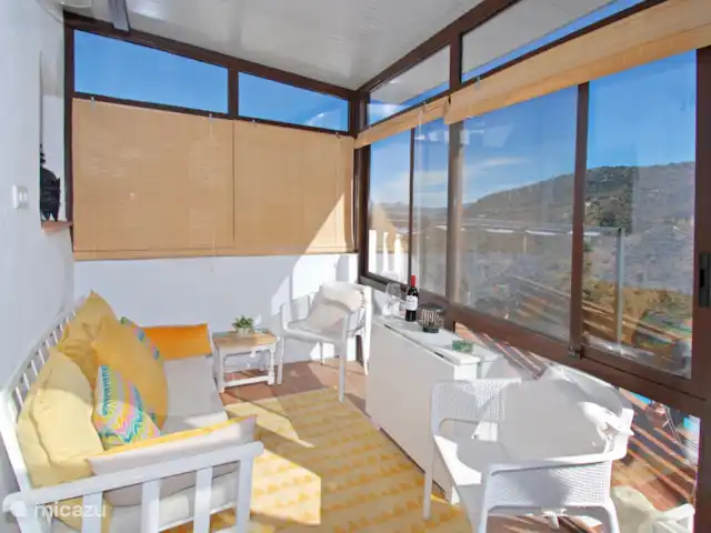 casa rural / cabaña en España, Costa del Sol, Comares – Casita Martín Cene y relájese con vistas a la piscina.