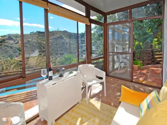 casa rural / cabaña en España, Costa del Sol, Comares – Casita Martín Relájese en la terraza, disfrute de la vista y relájese.