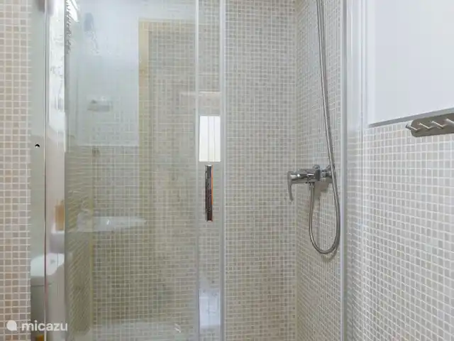 Location de Vacances Espagne, Costa del Sol, La Cala de Mijas, appartement - Casa TaJo Salle de bain séparée 2