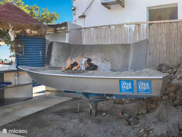 Location de Vacances Espagne, Costa del Sol, La Cala de Mijas, appartement - Casa TaJo Bateau pour les délicieuses sardines.