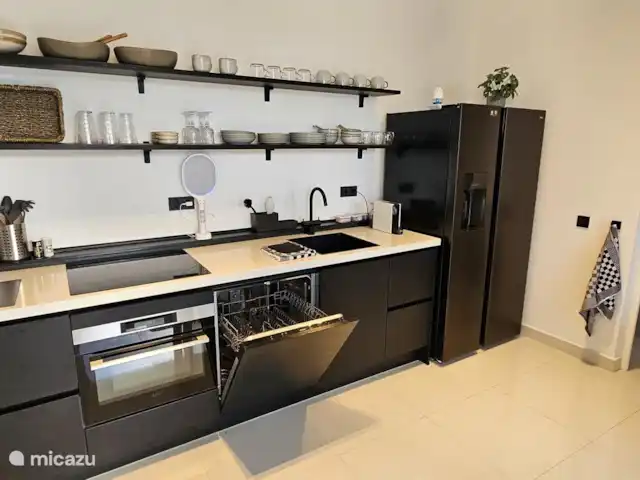 Mileo Apartamento Jan Thiel Curazao en Curazao, Banda Arriba (este), Jan Thiel - apartamento Cocina total con nevera de doble puerta