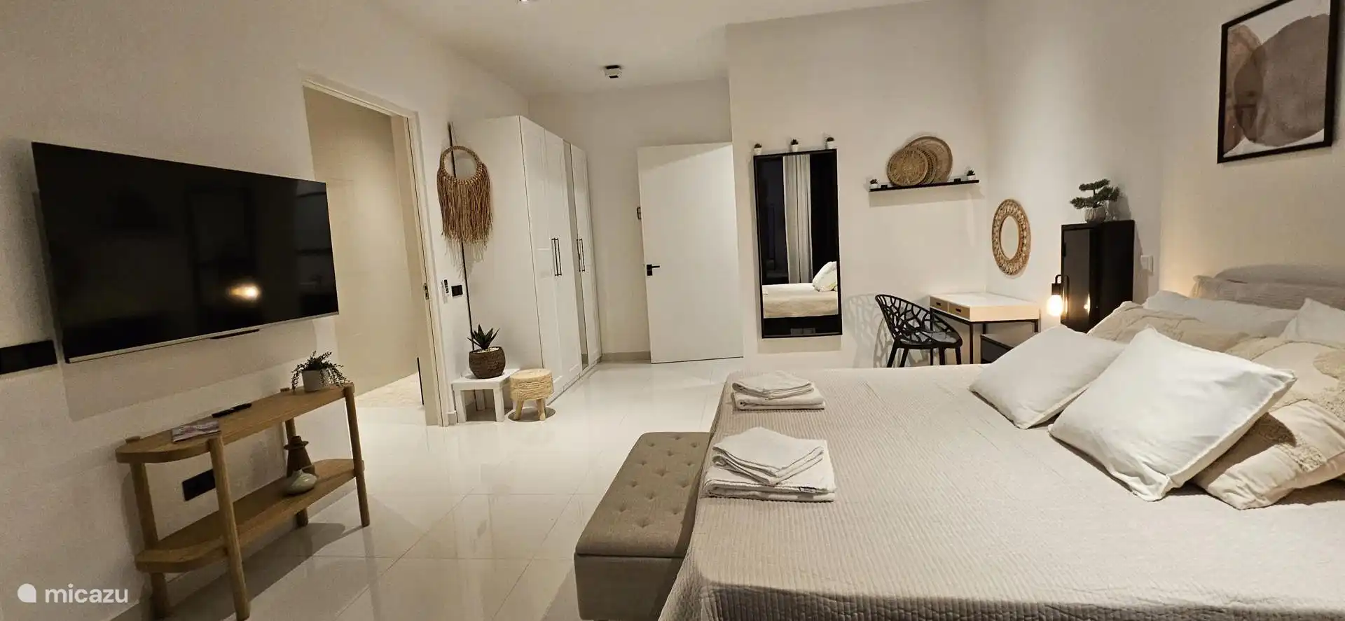 Slaapkamer 1 met eigen toilet