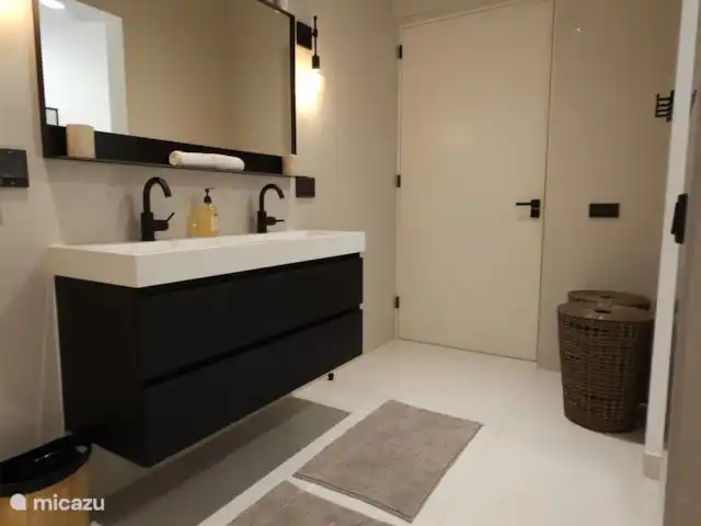 Mileo Apartamento Jan Thiel Curazao en Curazao, Banda Arriba (este), Jan Thiel - apartamento Cuarto de baño grande