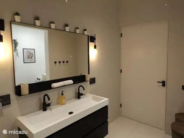 Mileo Apartamento Jan Thiel Curazao en Curazao, Banda Arriba (este), Jan Thiel - apartamento Muebles de baño