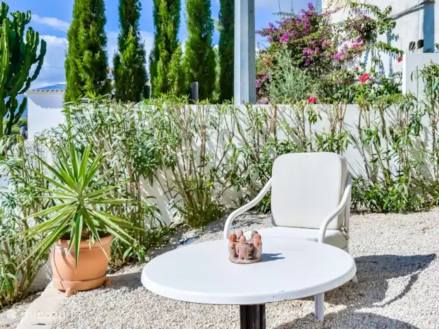 Casa La Colina en España, Costa Blanca, Benissa - villa Fiesta verde en la terraza de la tarde