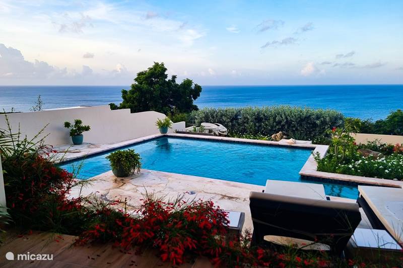 Vakantiehuis Curaçao, Banda Abou (west), Cas Abou Villa Villa met Zwembad & Jacuzzi/Seeview