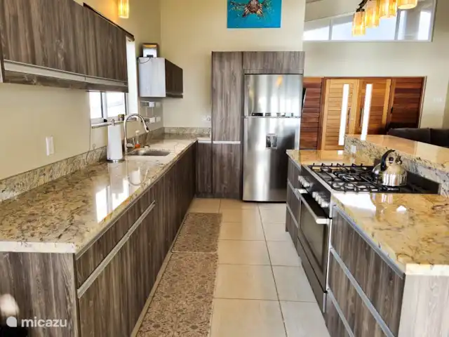 Villa con piscina y jacuzzi/Vista al mar en Curazao, Bandabou (oeste), Cas Abao - villa Cocina