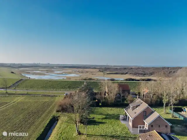 Heggerank 21 | Pays-Bas, Zélande, Nieuwvliet-Bad - maison de vacances La maison est située en bordure du parc de bungalows 'Saint Pierre'. Il s'agit d'un petit parc de bungalows situé au calme avec beaucoup de verdure et d'espaces ouverts, juste au pied des dunes de Nieuwvliet-Bad et au pied de la réserve naturelle De Zwarte Polder.