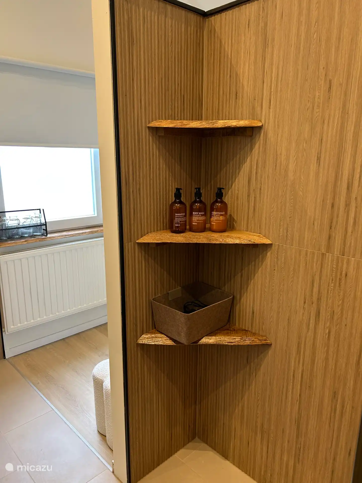 Vorhandensein von Seife, Lotion und Shampoo 