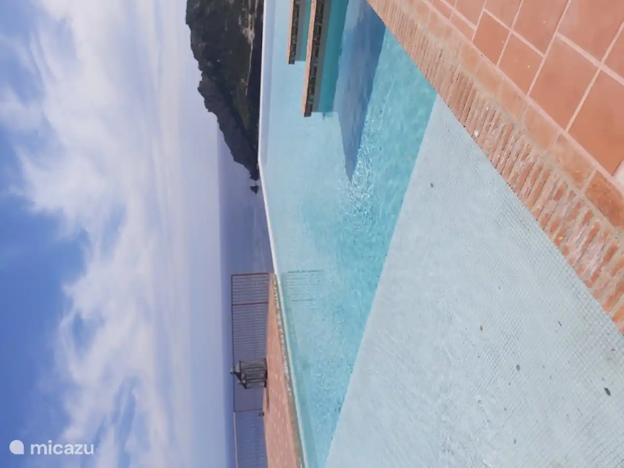 einer der 4 Swimmingpools