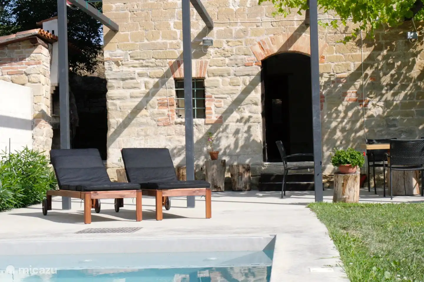 Détendez-vous à la piscine