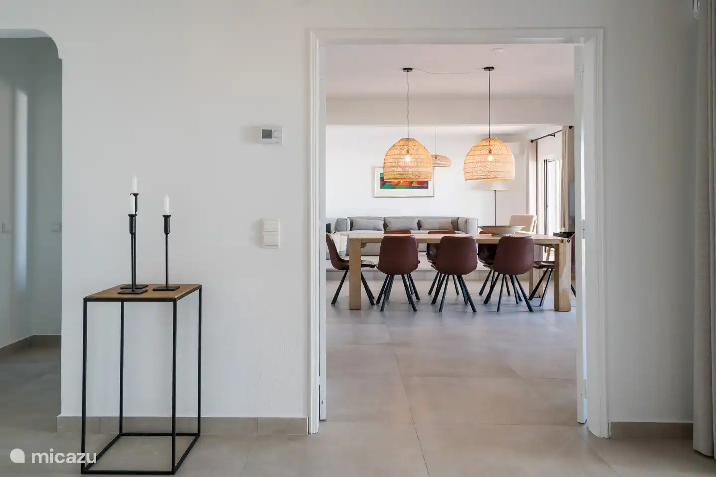 Wohnzimmer, Wohnzimmer von der Halle