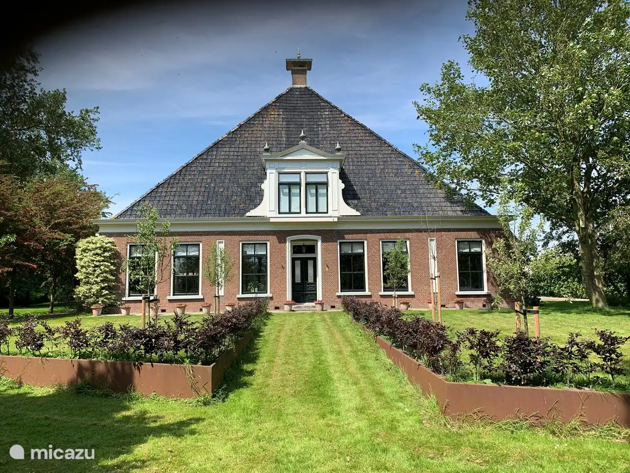 Rent Monumental farmhouse in Leeuwarden, Friesland. Micazu