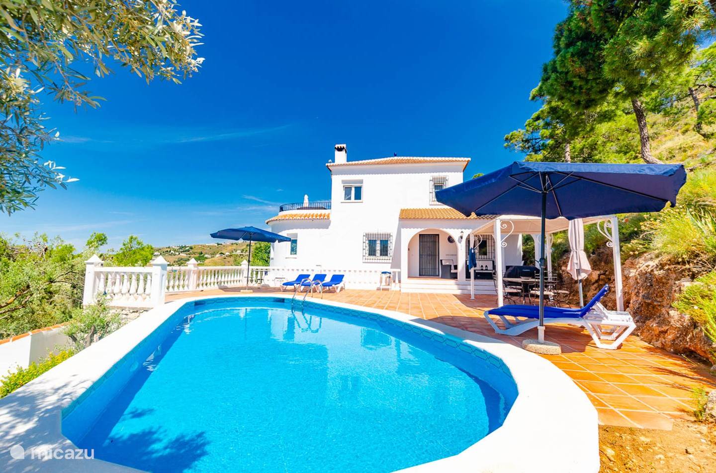 Rent Villa Floresta in Malaga, Costa del Sol. | Micazu