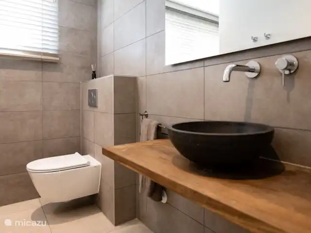 Jan Sofat LUX A32 | Curaçao, Banda Ariba (est), Jan Sofat - appartement Salle de bains