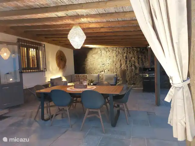 Cortijo el Mundo zee- en bergzicht huren in Spanje, Costa del Sol, Torrox - villa Ruime veranda voor schaduw en chillen.
