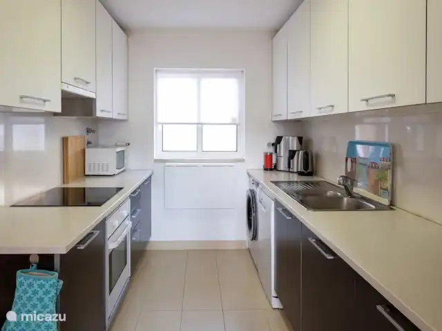 Casa Ananda met privé zwembad huren in Portugal, Algarve, Cabanas - villa Volledig, ingerichte keuken met alles erop en eraan. Mixer, Magnetron, Citruspers, Blender, Broodrooster, Koffiezetapparaat, snelkoker etc.