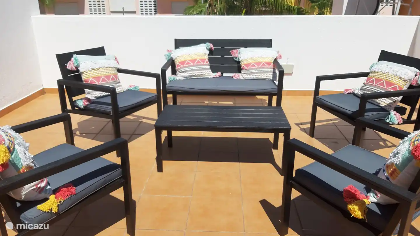 Fantastischer Blick über die Ria Formosa von der Dachterrasse. Wunderbar, hier morgens zu frühstücken oder ein Glas Wein unter dem Sternenhimmel zu genießen.