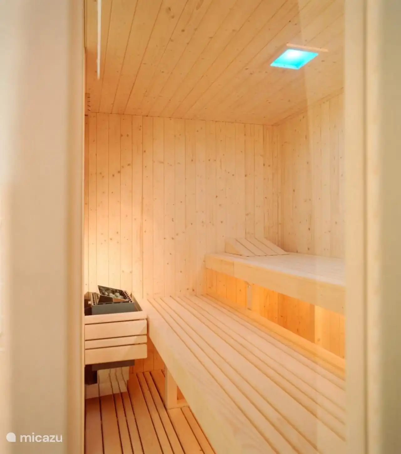 Sauna im Wellnessbereich, zahlbar in der Anlage
