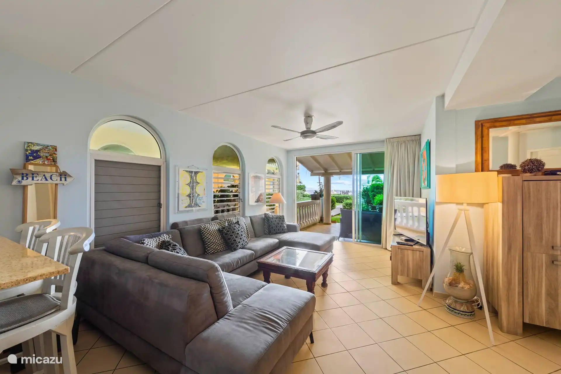 Living room with sliding doors to terrace