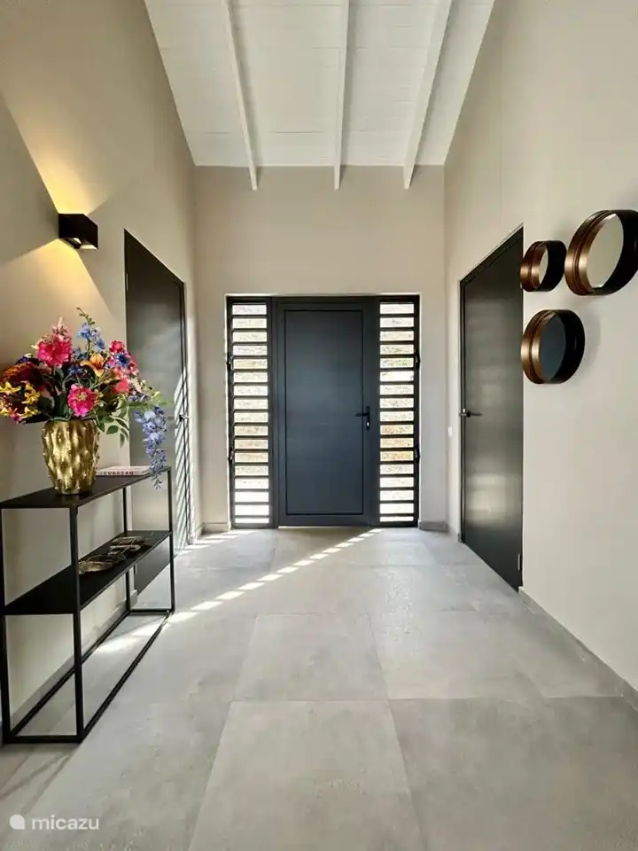 Entrée @ Villa Rovah!