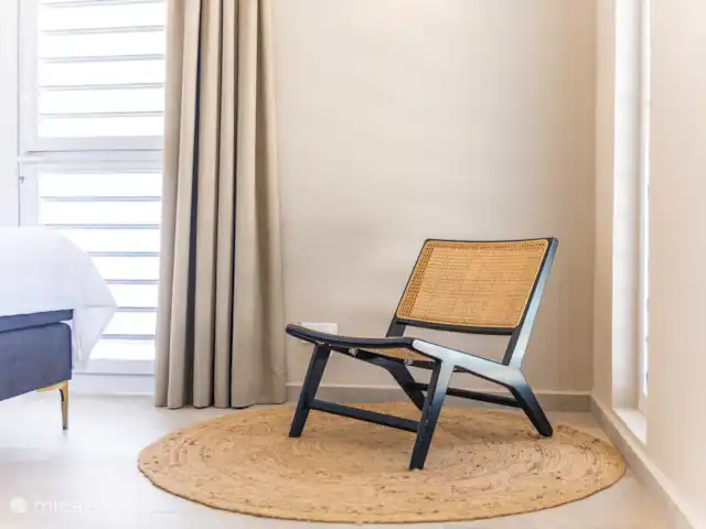 Villa Rovah *PREMIUM* *COMPLEXE FERMÉ* | Curaçao, Banda Abou (ouest), Fontein - villa Chaise pratique dans la chambre principale