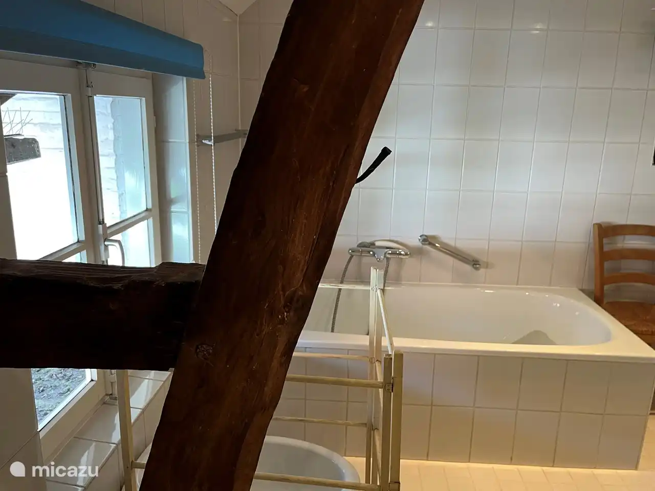 Das Badezimmer im ersten Stock