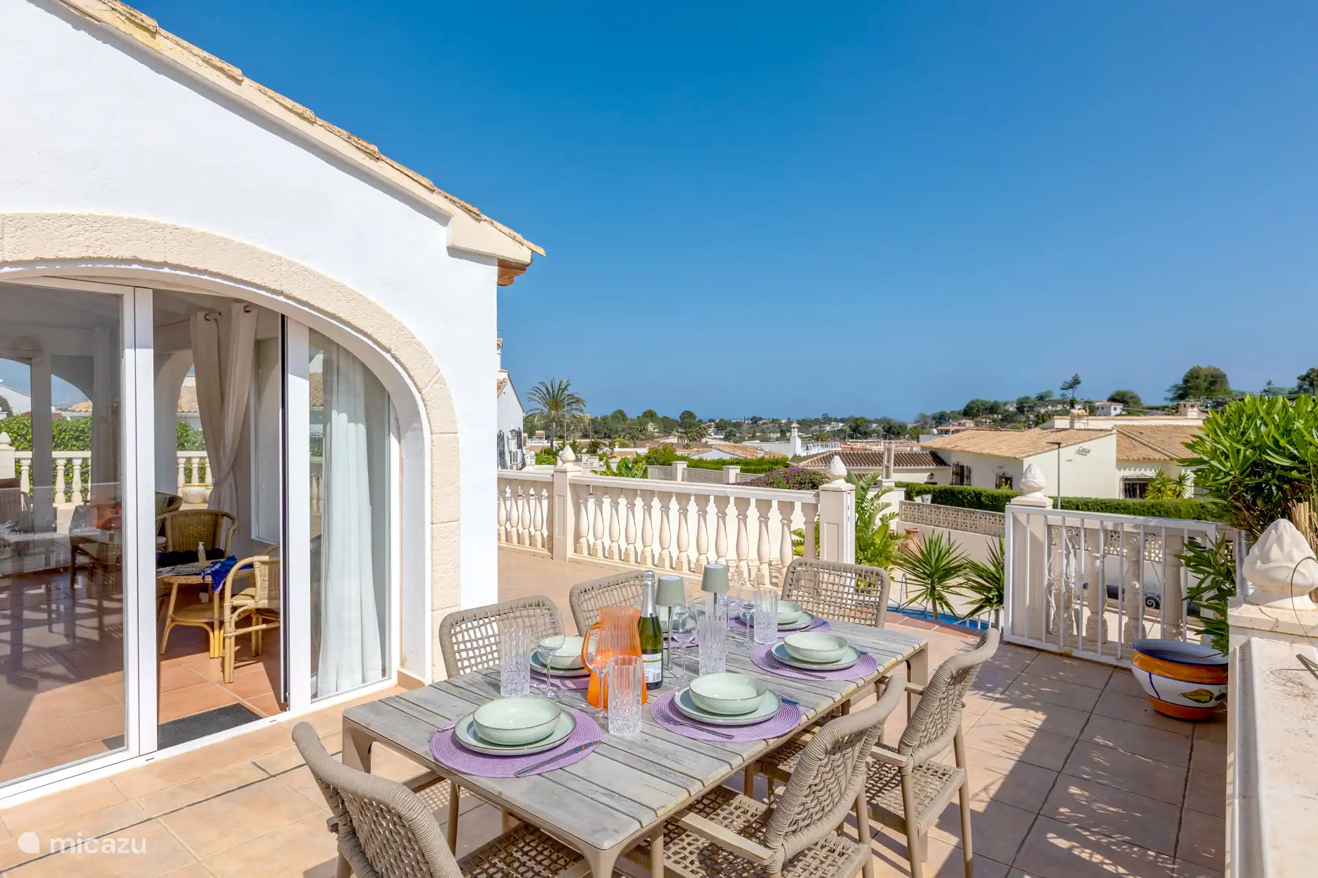 Terrasse mit Meerblick