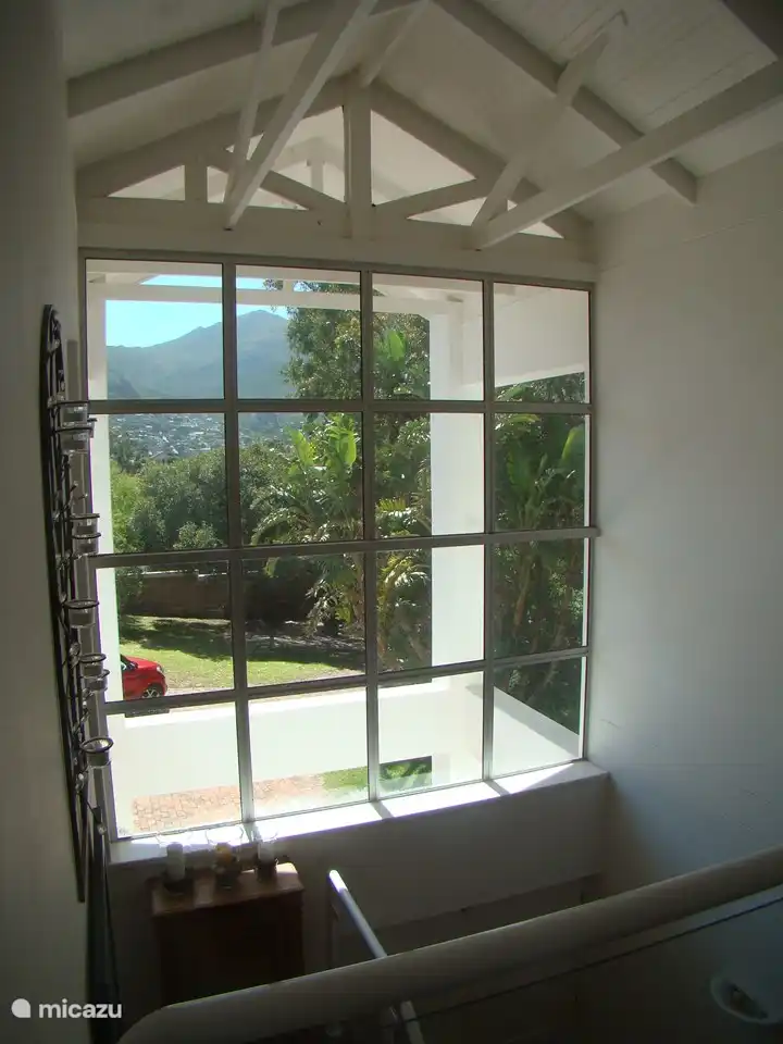 Blick auf die Treppe zum ersten Stock