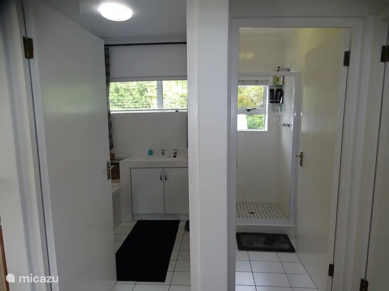 Zweites Badezimmer im ersten Stock