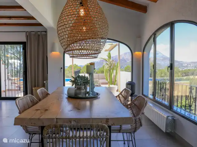 Villa Montgo | Espagne, Costa Blanca, Jávea - villa La maison de vacances est agréable et lumineuse et bien organisée, c’est le salon avec coin repas