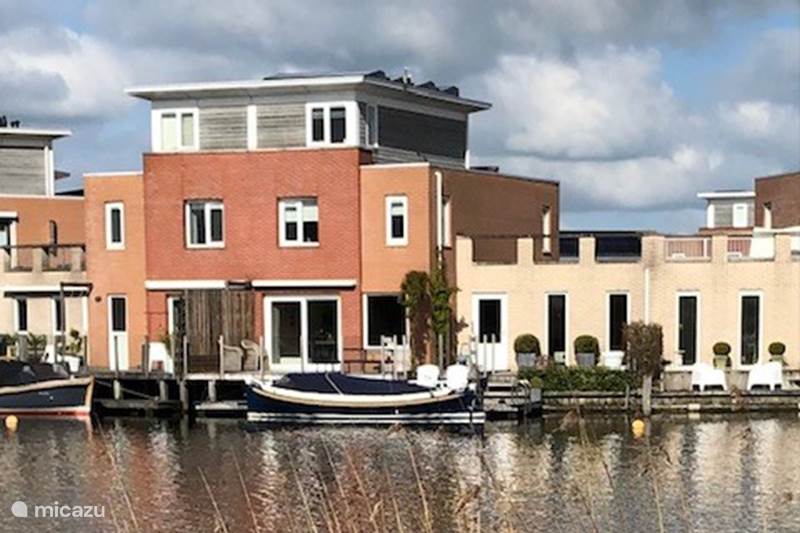 Vakantiehuis Nederland, Friesland, Sneek Geschakelde woning Moderne watervilla en sloep Sneek 