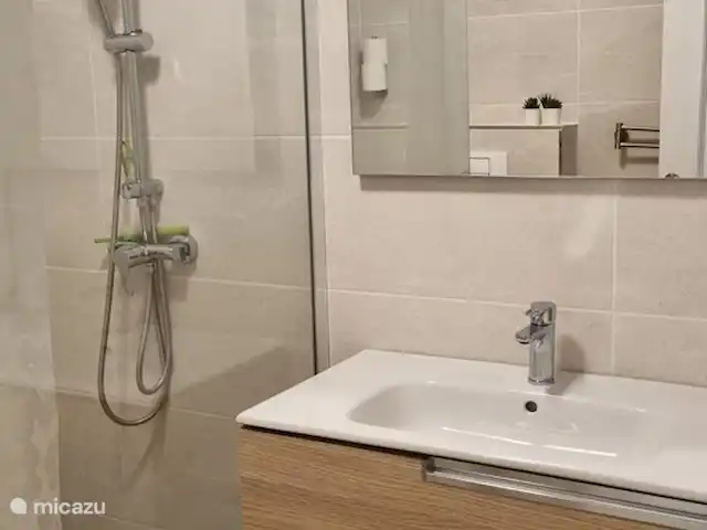 CasaBoks Les Bovetes huren in Spanje, Costa Blanca, Dénia - bungalow Badkamer met douche en toilet