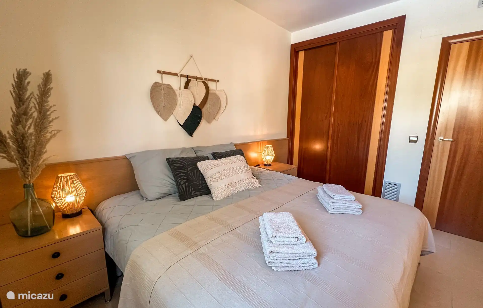 Large built-in wardrobe.