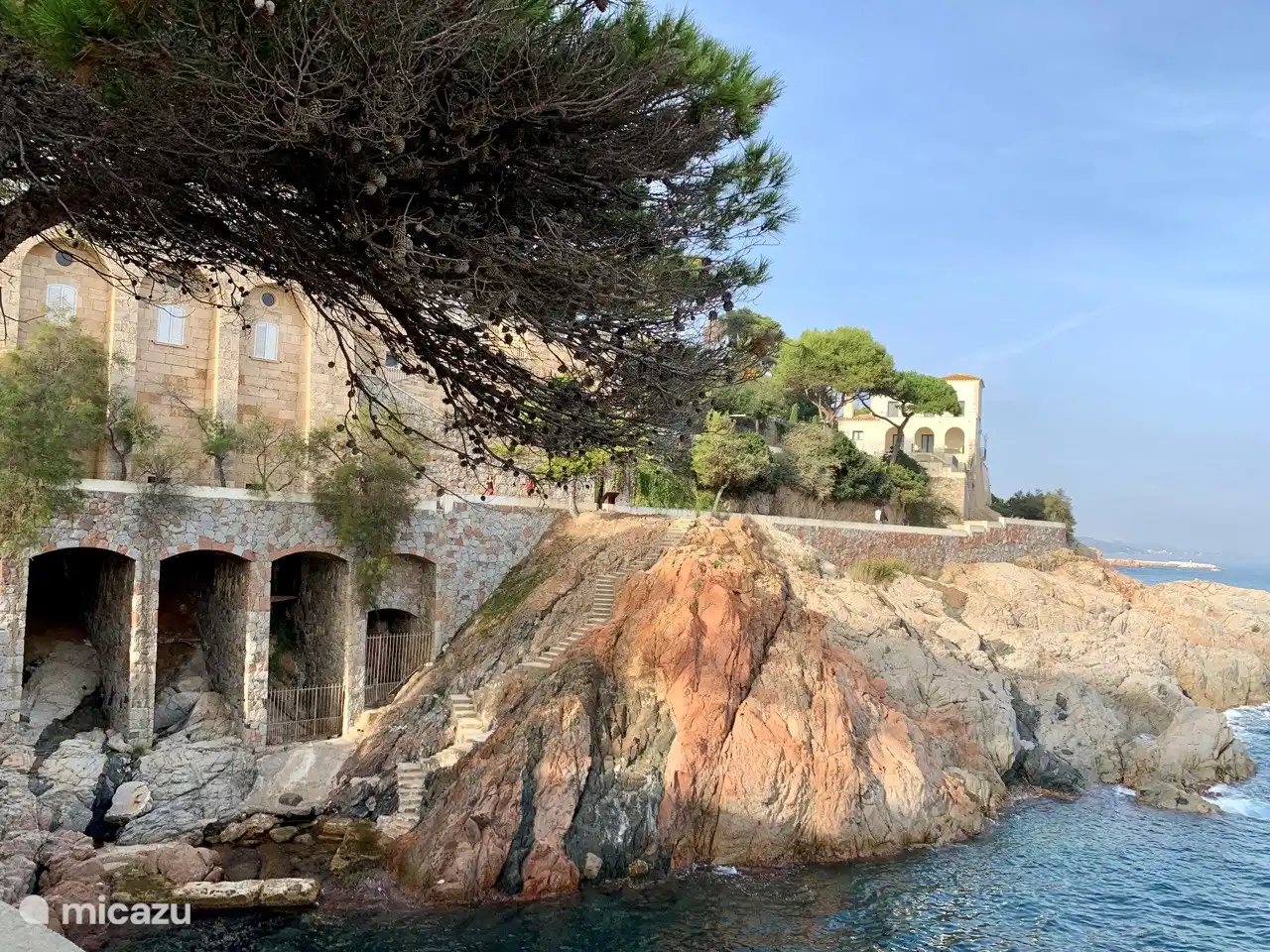 walking path along the coast