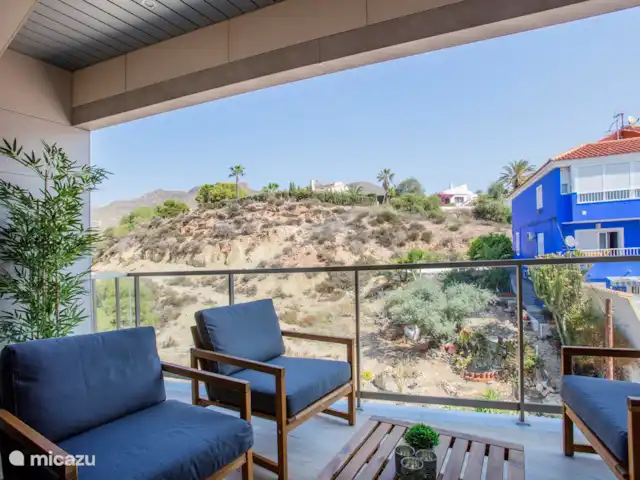 Penthouse en bord de mer avec jacuzzi | Espagne, Costa Cálida, Bolnuevo - penthouse Balcon avec siège lounge