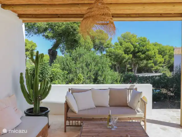 Villa José | Espagne, Costa Blanca, Moraira - villa Grande véranda avec de nombreux sièges.