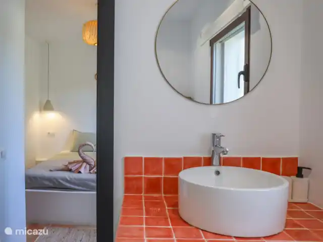 Villa José | Espagne, Costa Blanca, Moraira - villa Chambre avec un lit double et salle de bain attenante