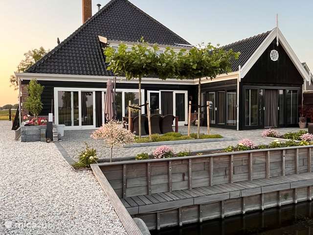 Holiday home in Netherlands, North Holland, Kolhorn - farmhouse Roggedoes farm house