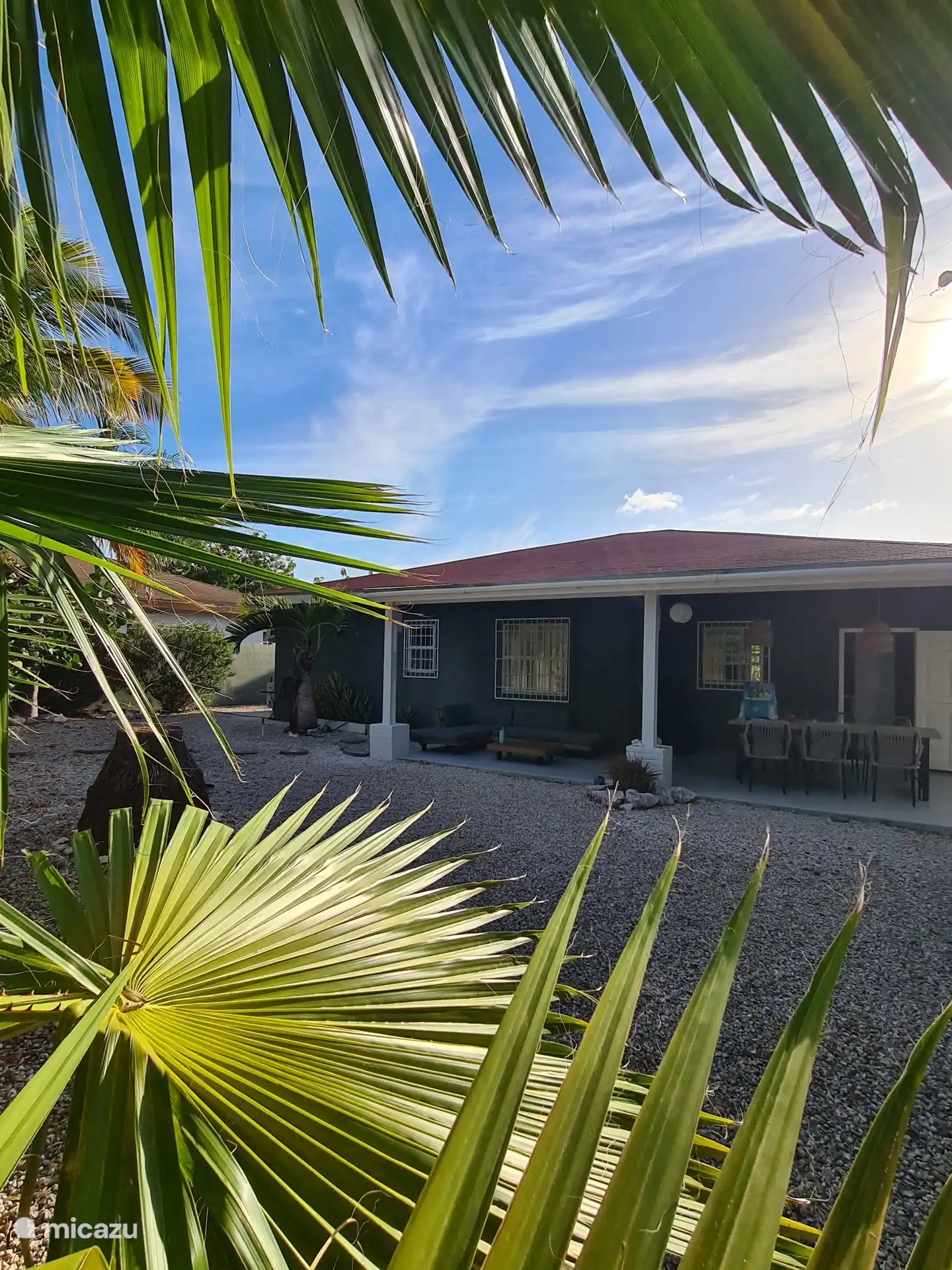 Las horas doradas dentro y alrededor de la casa