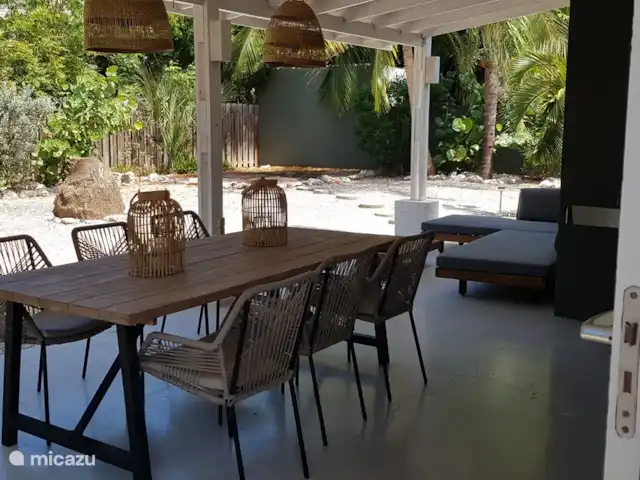 Casa Katoentuin huren in Curaçao, Banda Ariba (oost), Montan'i Rei - villa Zicht vanuit de keuken op de veranda.