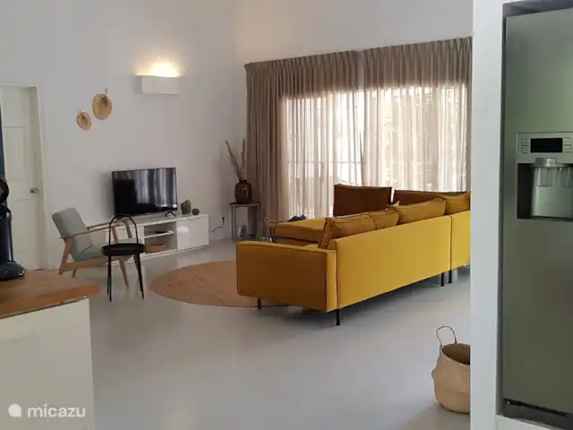 Casa Katoentuin huren in Curaçao, Banda Ariba (oost), Montan'i Rei - villa Zicht vanuit de keuken naar de woonkamer