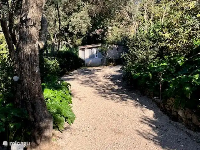 la ruina en Francia, Costa Azul, Grimaud - villa Aparcamiento privado