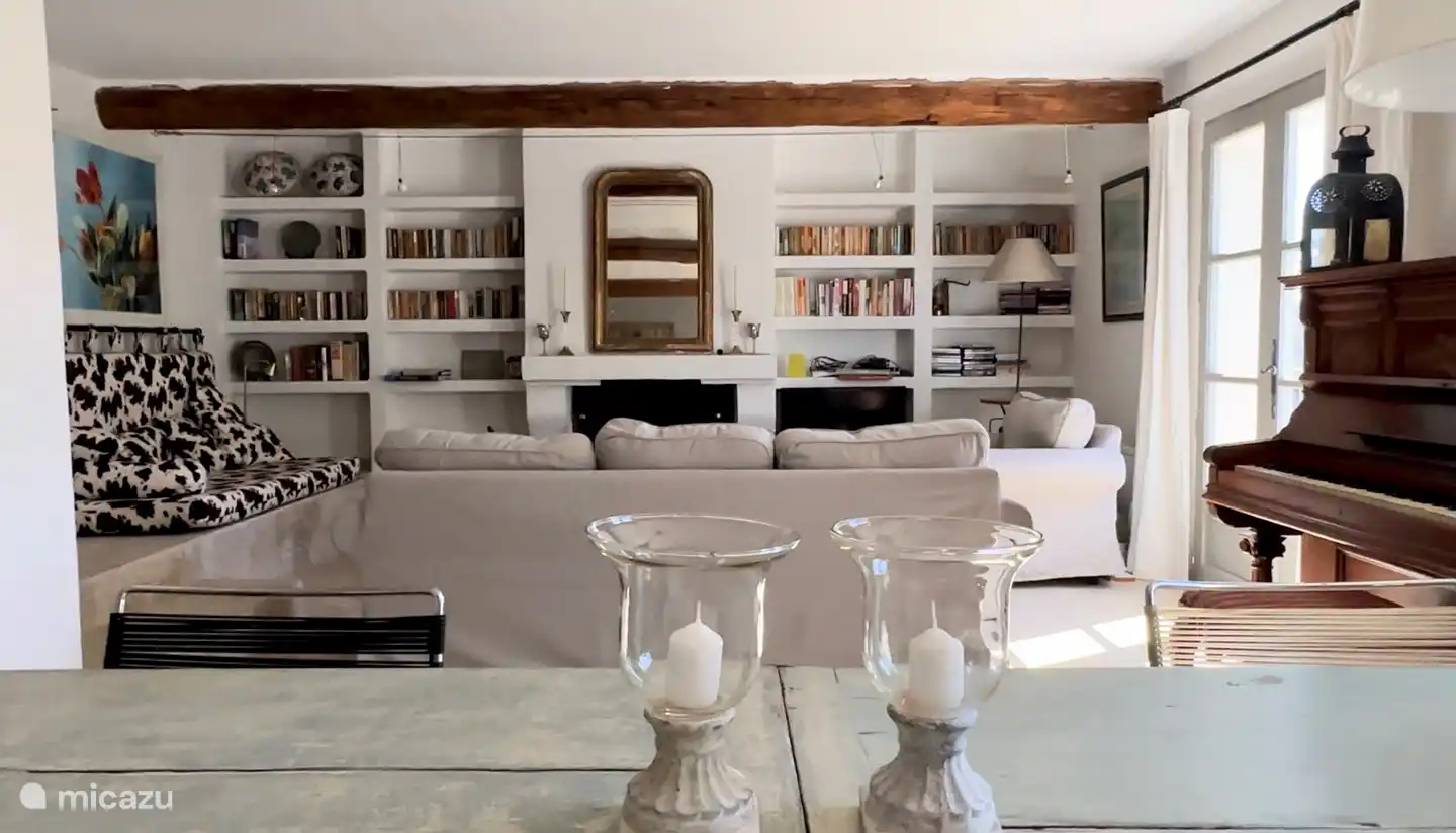 Wohn- &amp; Essbereich