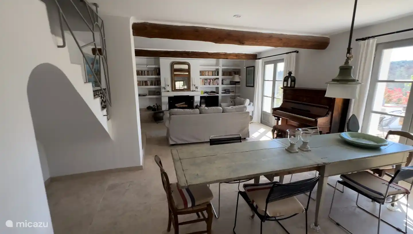 Wohn- und Essbereich