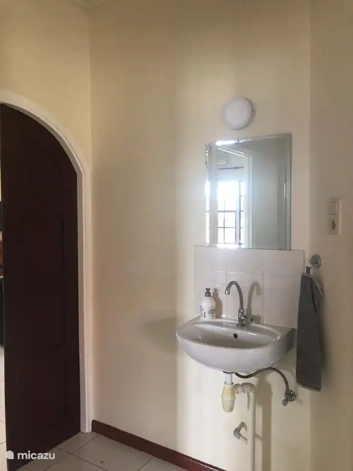 on the landing there is a sink to freshen up