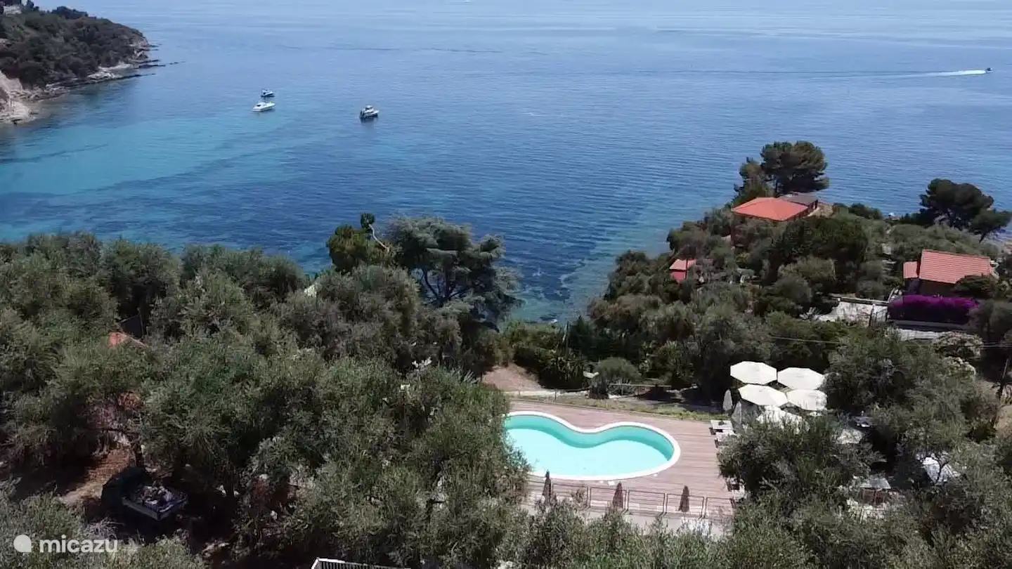 À distance de marche de la plage et vue fantastique sur la mer