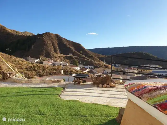Casa cueva creativa con jacuzzi en España, Andalucía, Gorafé - casa cueva Vista del otro lado del pueblo.