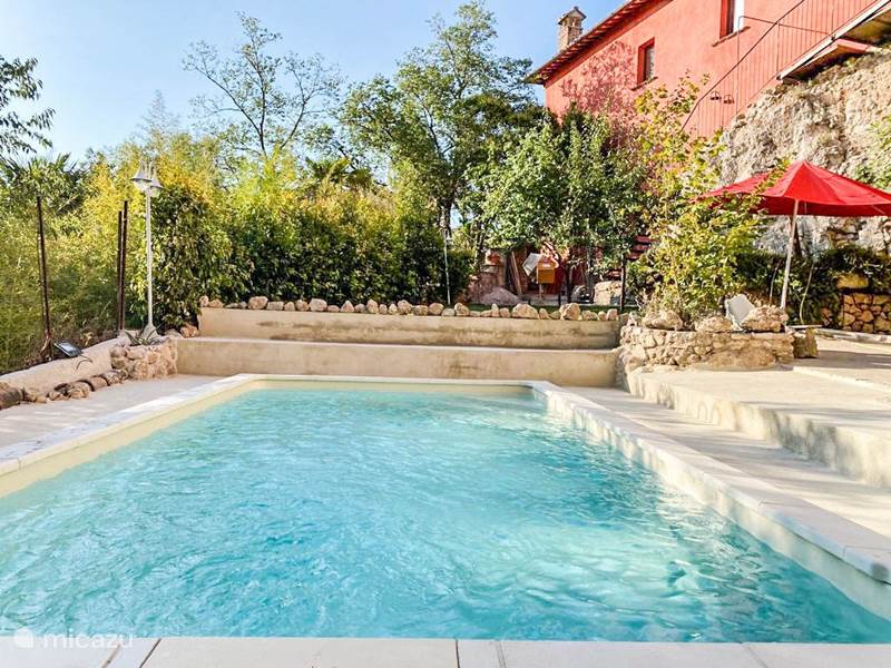 Vakantiehuis Italië, Umbrië, Narni Villa Huis in dorp met zwembad en sauna